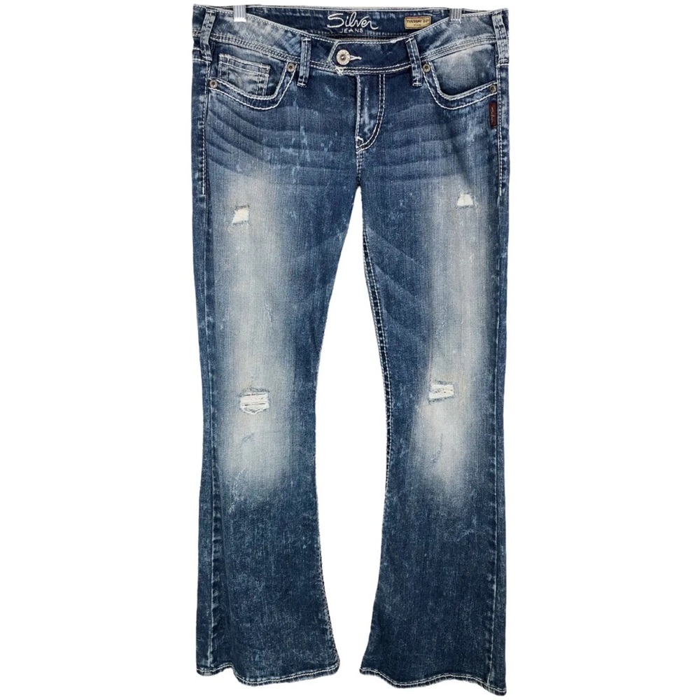 HOT! Silver Tuesday flare jeans. Size 32